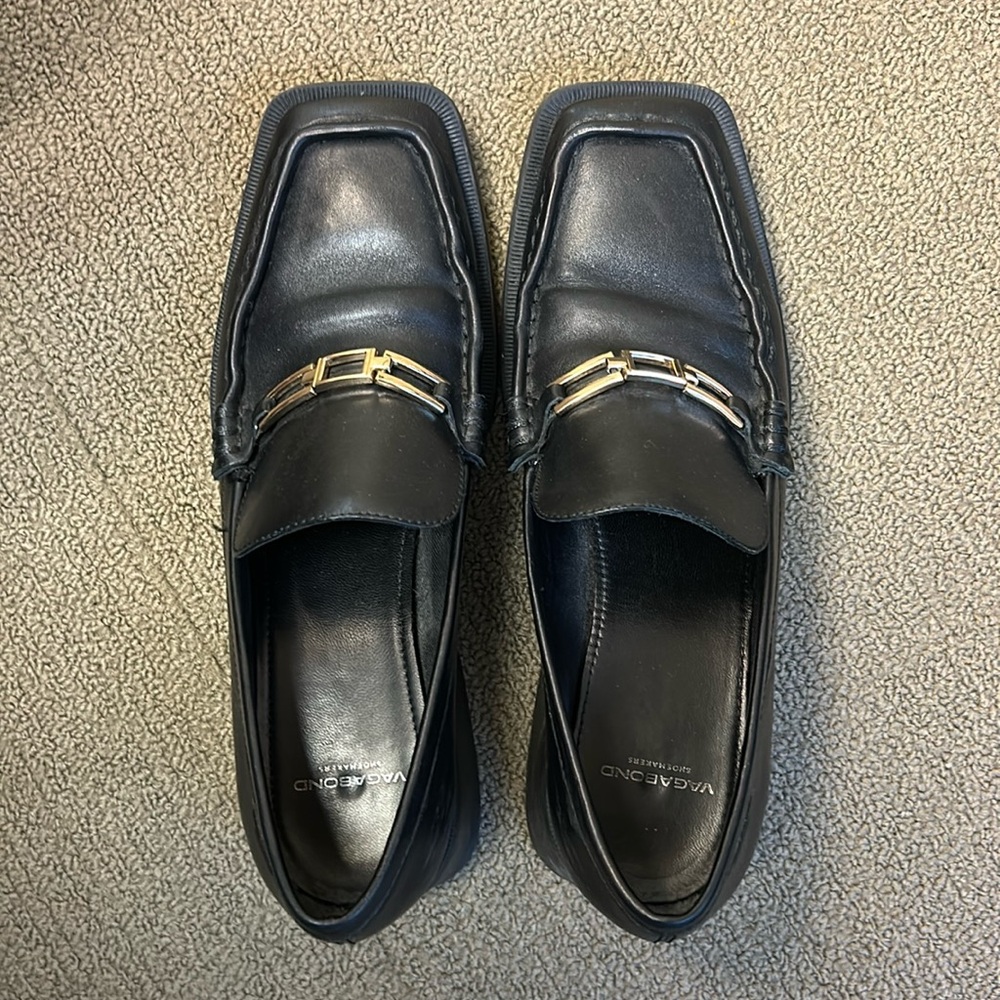 Vagabond Blanca chain loafer